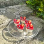 panna cotta mini ve střední velikosti